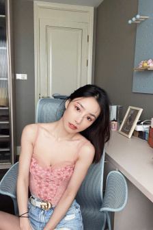 扒开末成年粉嫩的小缝视频
